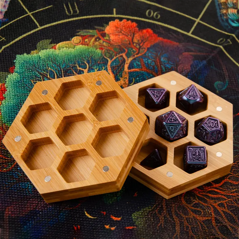 Le Reliquaire Hexa - Boîte à dés en bambou